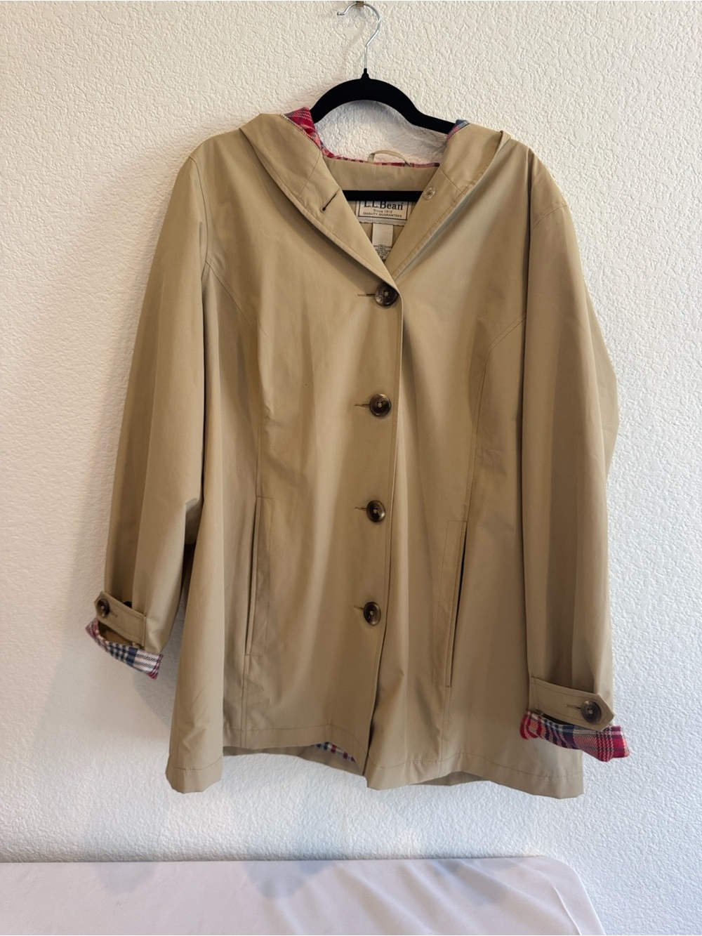 L.L. Bean Hooded Rain Trench Coat 1X Beige Red Plaid Flannel Lining VTG